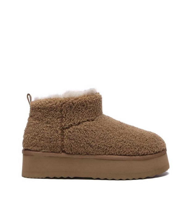 Bottes UGG bouclées ultra plates pour femmes